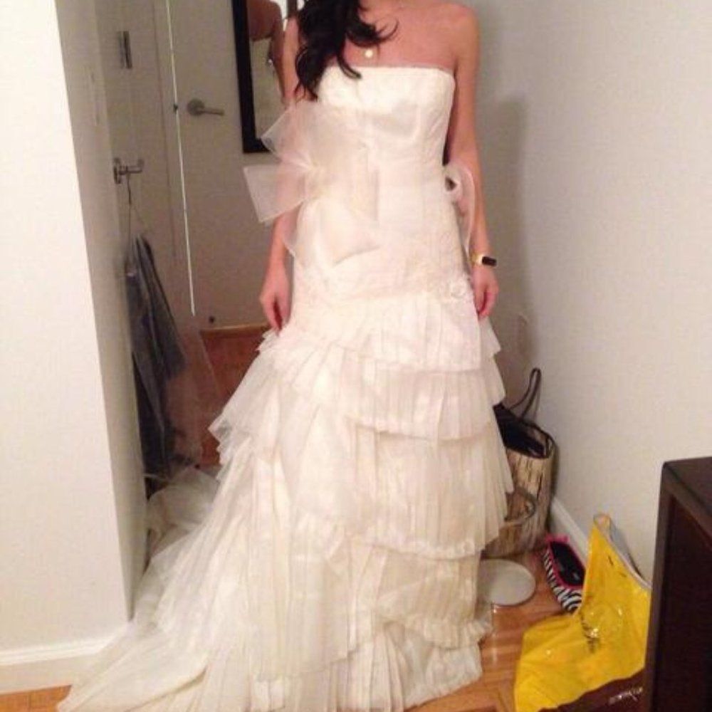 White by Vera Wang Strapless Wedding Gown - 18 - Picture 2 of 13